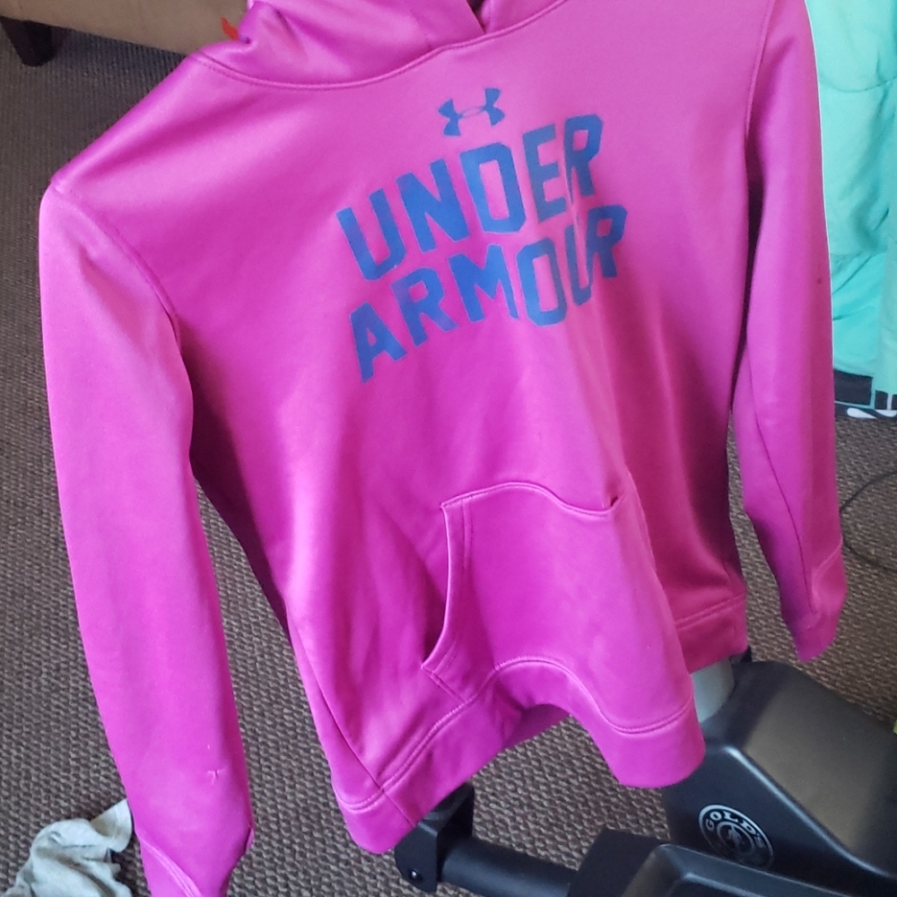 Purple and blue under armour sweat shirt
